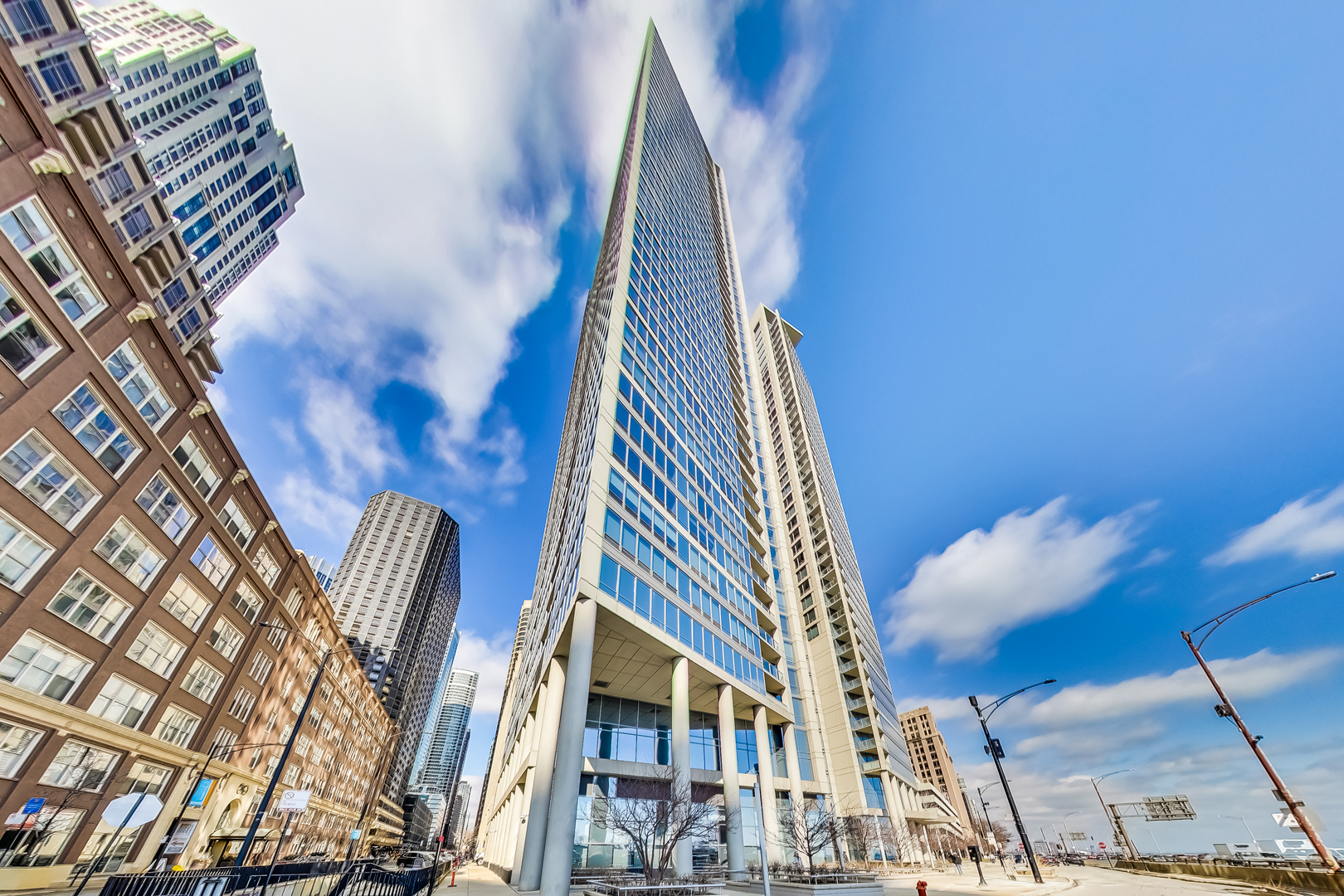 Homes for sale in Chicago, IL | 600 N Lake Shore Dr, Chicago, IL 60611