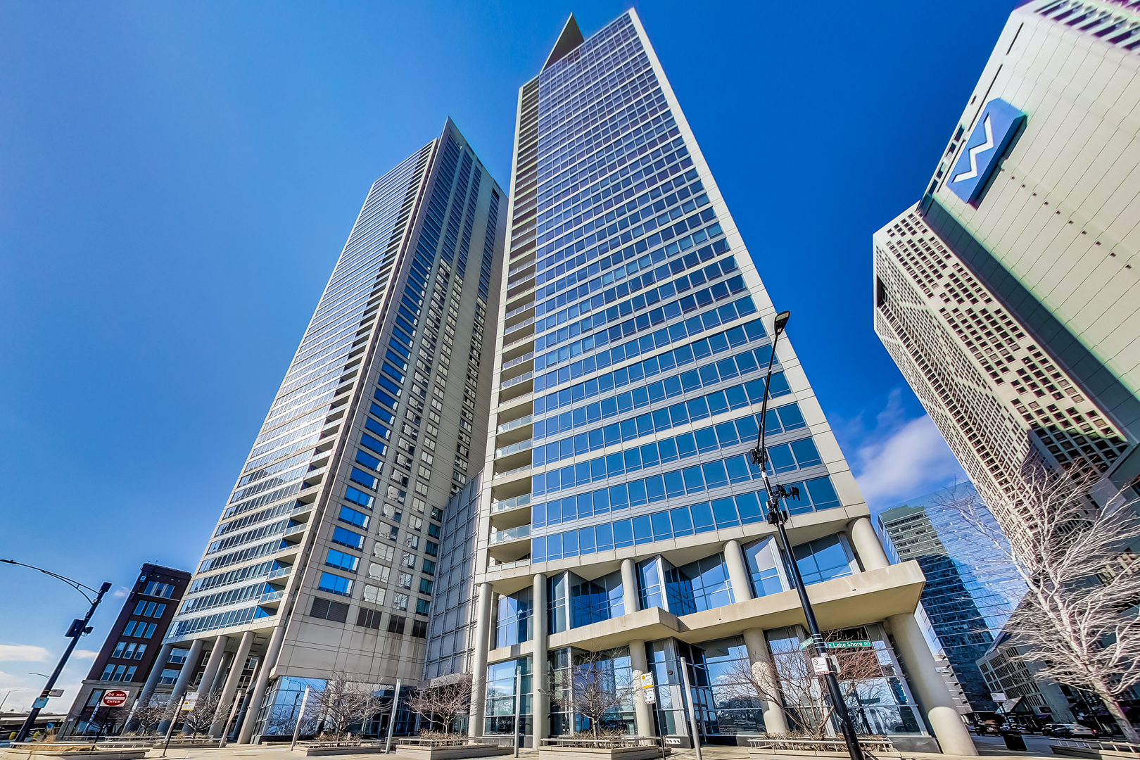 Homes for sale in Chicago, IL | 600 N Lake Shore Dr, Chicago, IL 60611