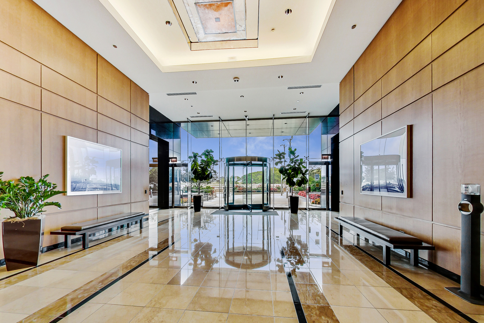 Homes for sale in Chicago, IL | 600 N Lake Shore Dr, Chicago, IL 60611