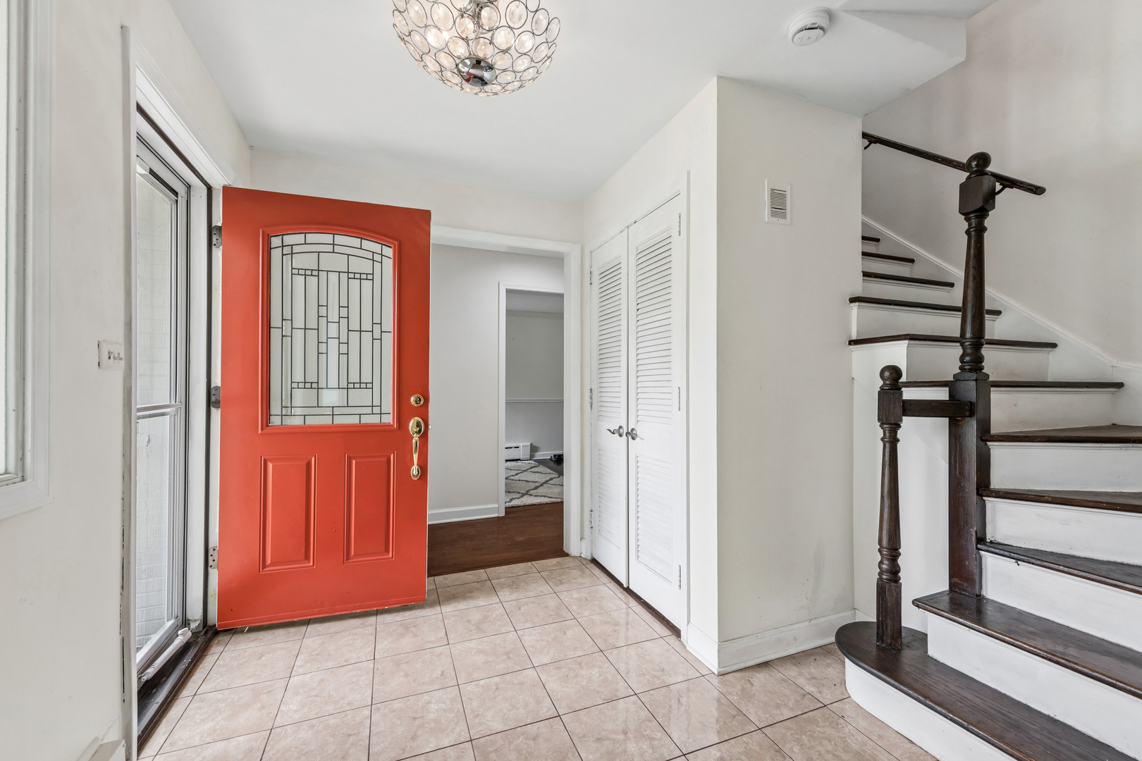 2nd image of 2910 Cherokee Ln, Riverwoods, IL 60015 | MLS# 12701337