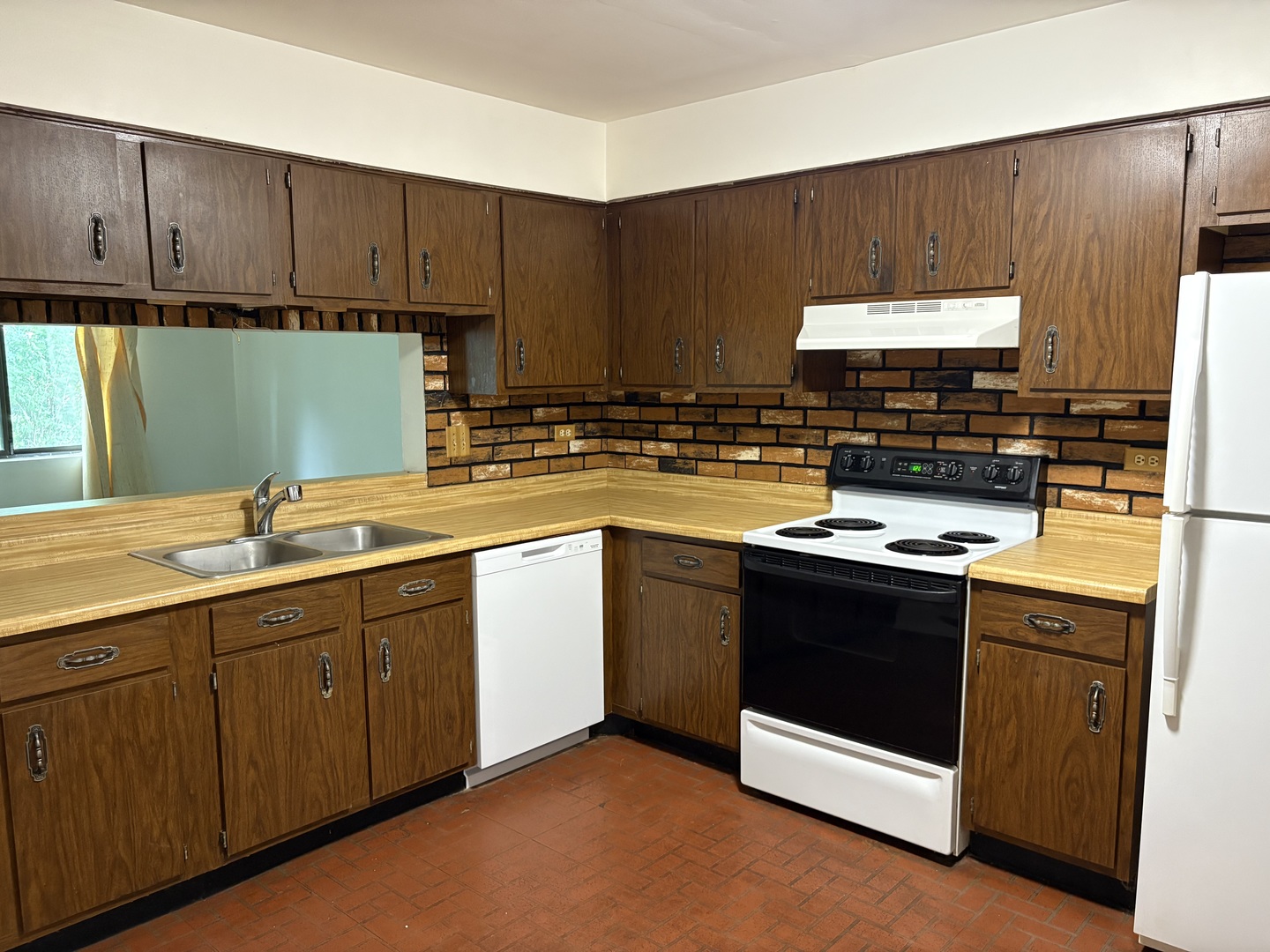 Homes for sale in Crystal Lake, IL | 450 Brandy Dr #A, Crystal Lake, IL 60014 | MLS# 12701376