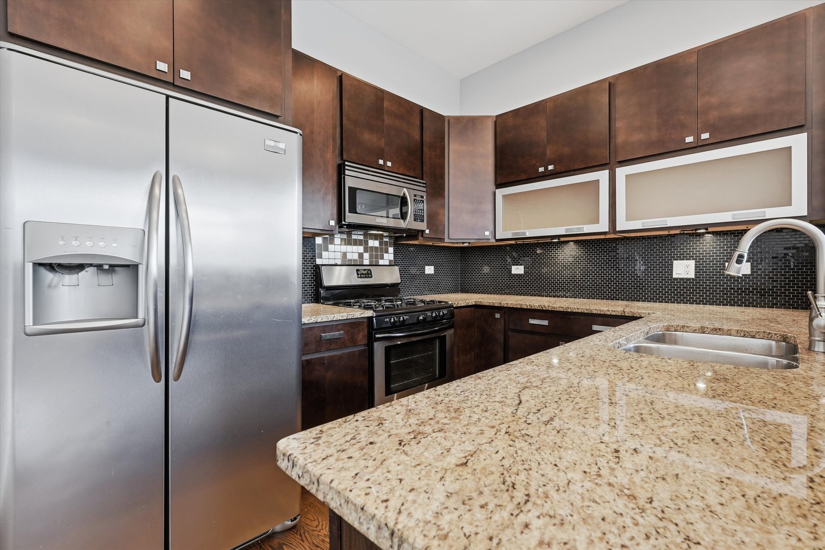 4th image of 7934 W Grand Ave, Elmwood Park, IL 60707