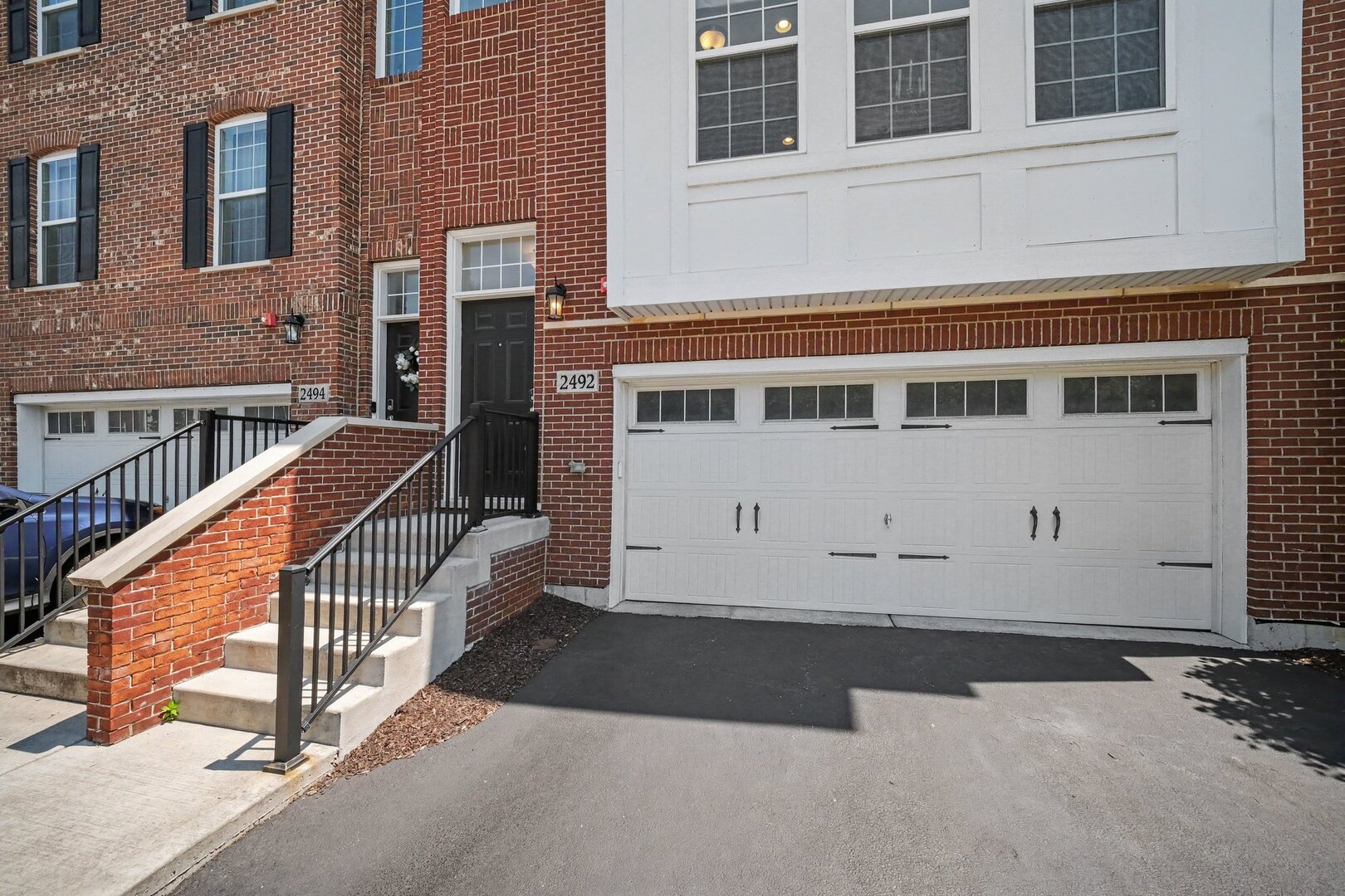 3rd image of 2492 Huntleigh Ln, Woodridge, IL 60517 | MLS# 12701450