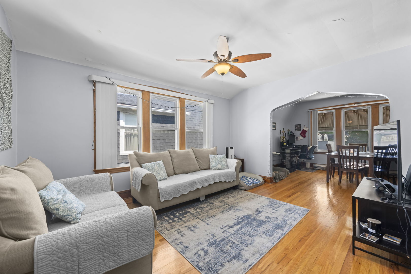 5th image of 5848 W Catalpa Ave, Chicago, IL 60630 | MLS# 12701495
