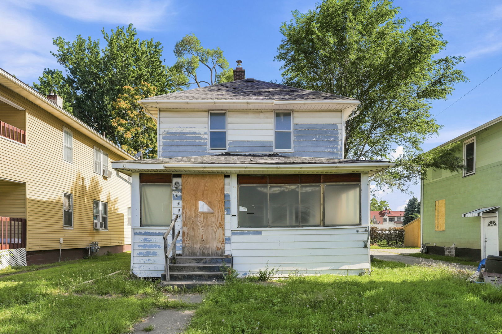 Homes for sale in Rock Island, IL | 1121 15th Ave, Rock Island, IL 61201 | MLS# 12701579