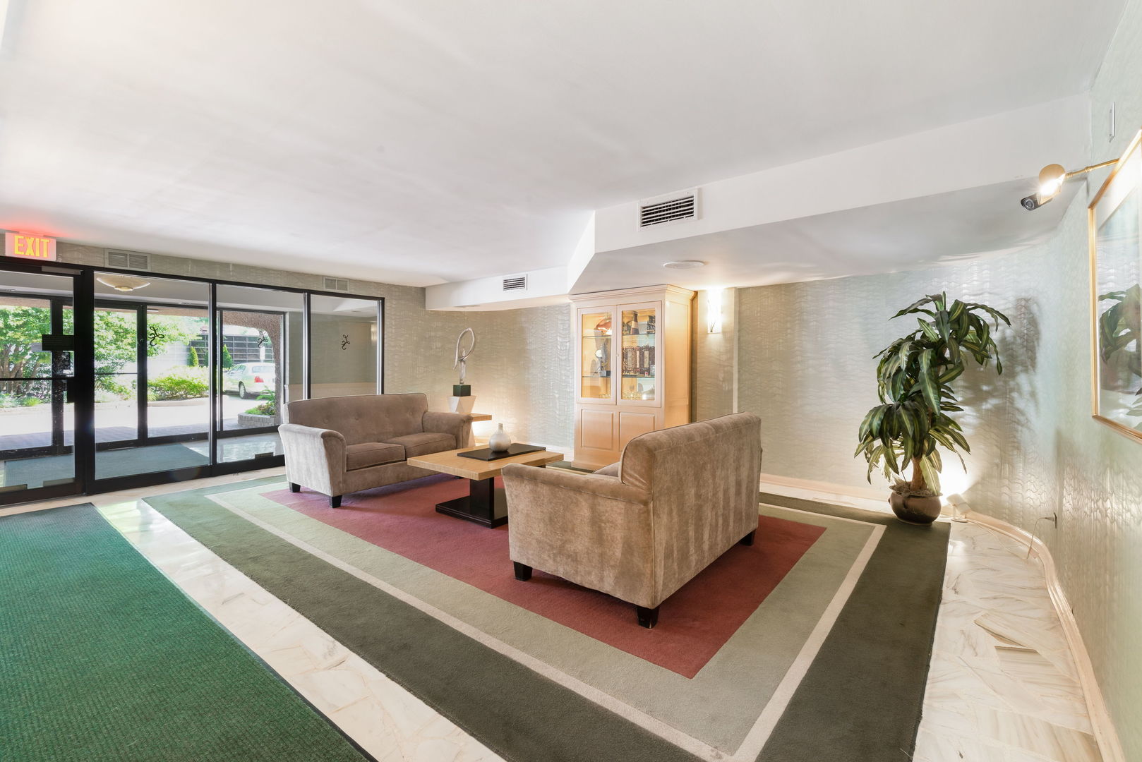 4th image of 4601 W Touhy Ave #408, Lincolnwood, IL 60712 | MLS# 12701717