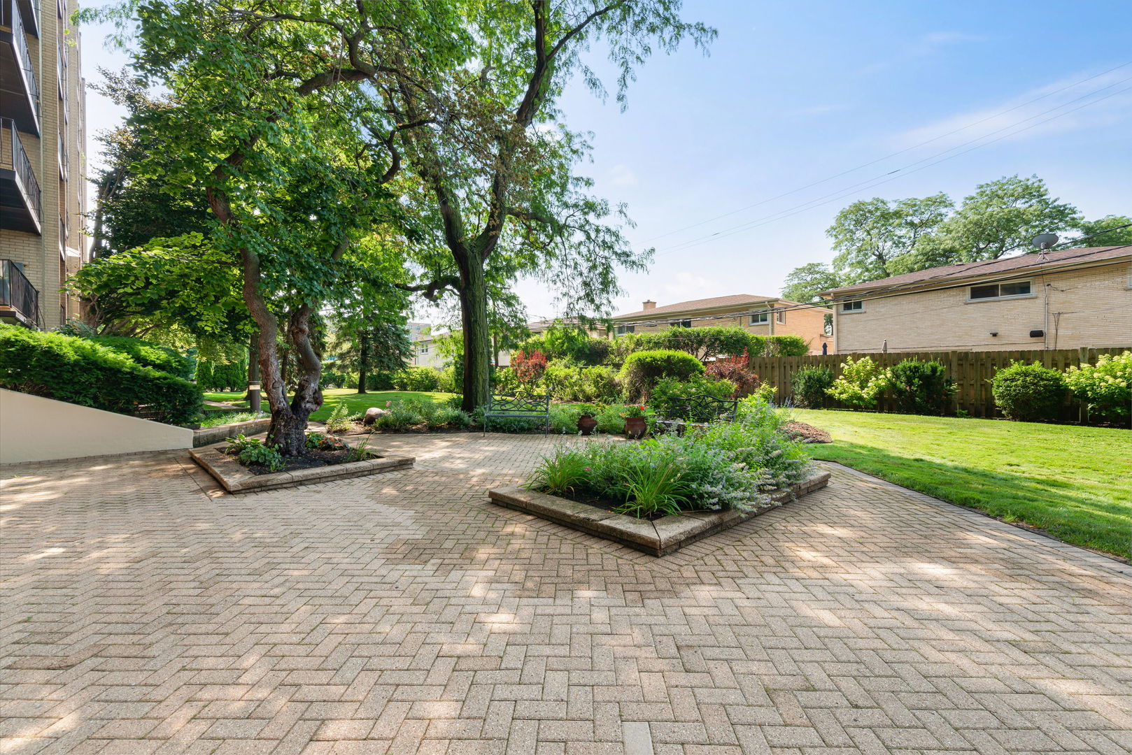 3rd image of 4601 W Touhy Ave #408, Lincolnwood, IL 60712 | MLS# 12701717