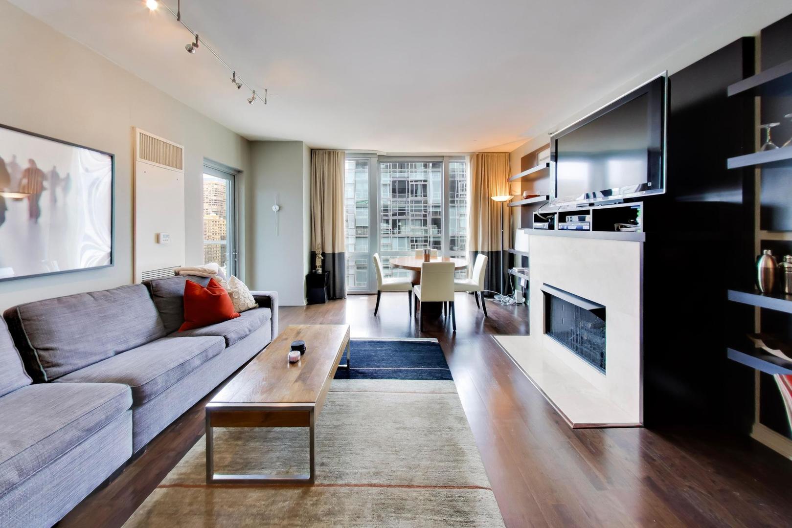 4th image of 160 E Illinois St, Chicago, IL 60611