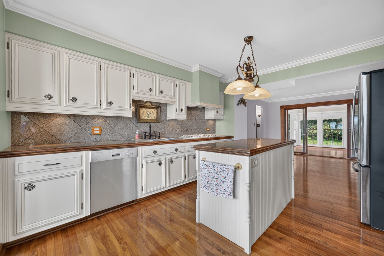 4th image of 304 E Irving Park Rd, Roselle, IL 60172 | MLS# 12701776