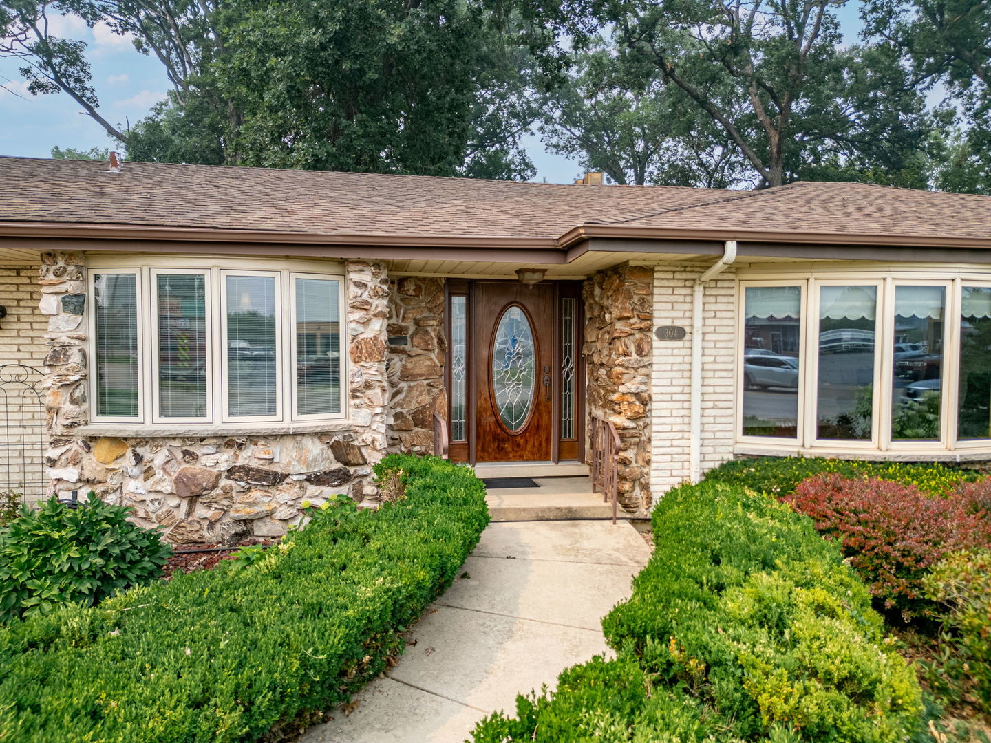 2nd image of 304 E Irving Park Rd, Roselle, IL 60172 | MLS# 12701776