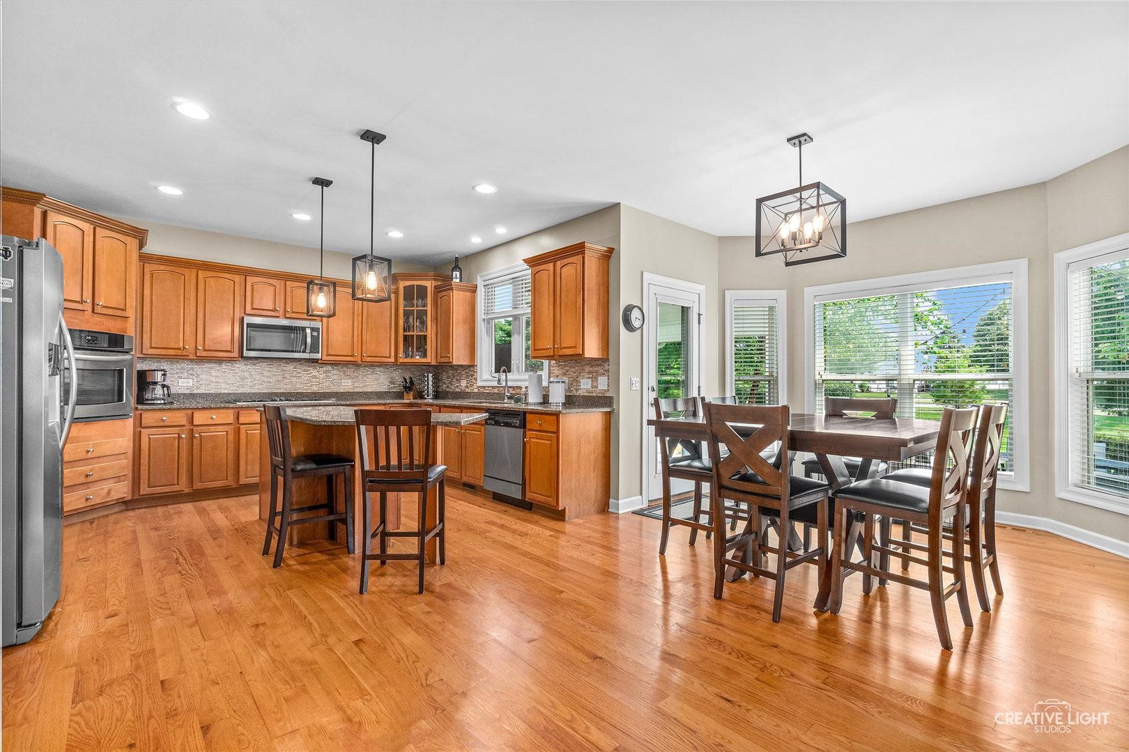 5th image of 506 Simsbury Ct, Oswego, IL 60543 | MLS# 12701838