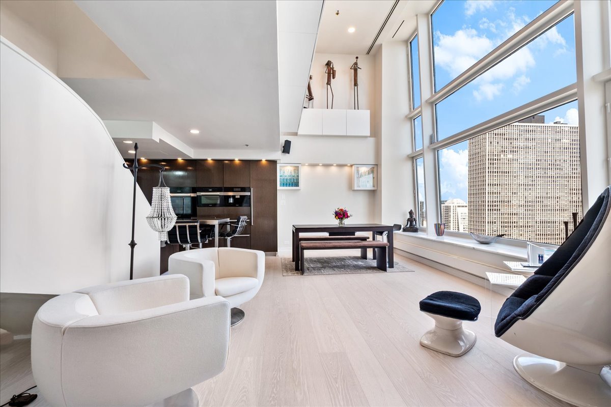 5th image of 161 E Chicago Ave #24-02, Chicago, IL 60611 | MLS# 12701889