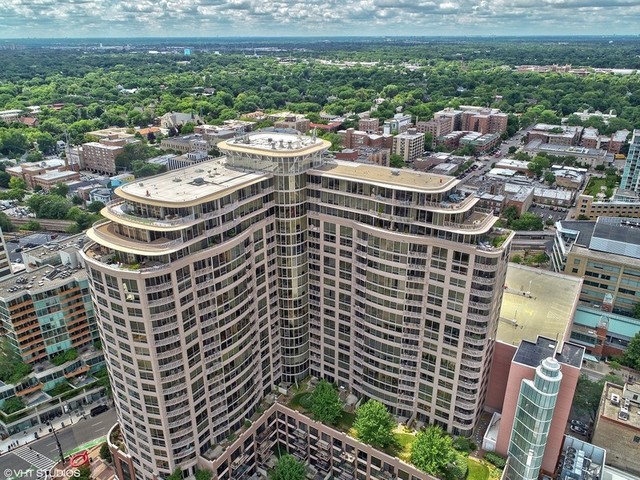 1st image of 807 Davis St, Evanston, IL 60201