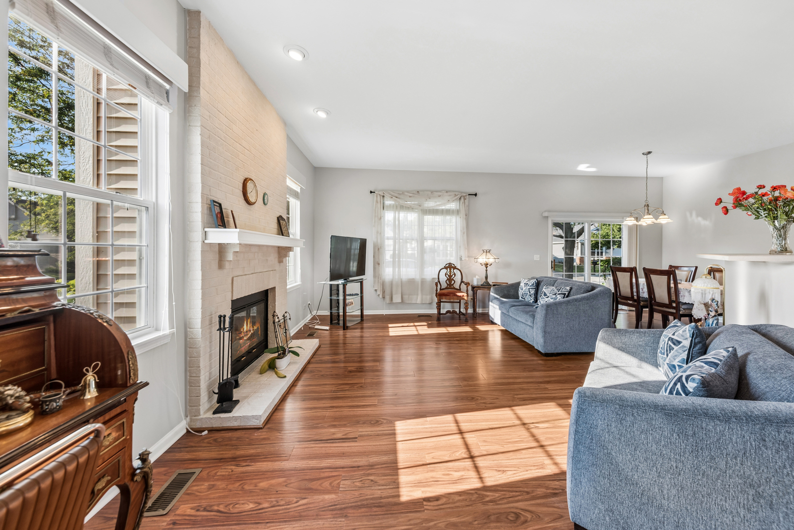 Homes for sale in Beach Park, IL | 13142 W Sheffield Ln, Beach Park, IL 60083 | MLS# 12701935
