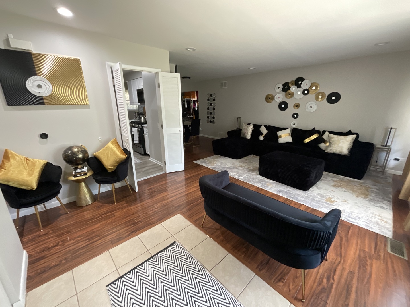 2nd image of 21840 Olivia Ave, Sauk Village, IL 60411 | MLS# 12702009