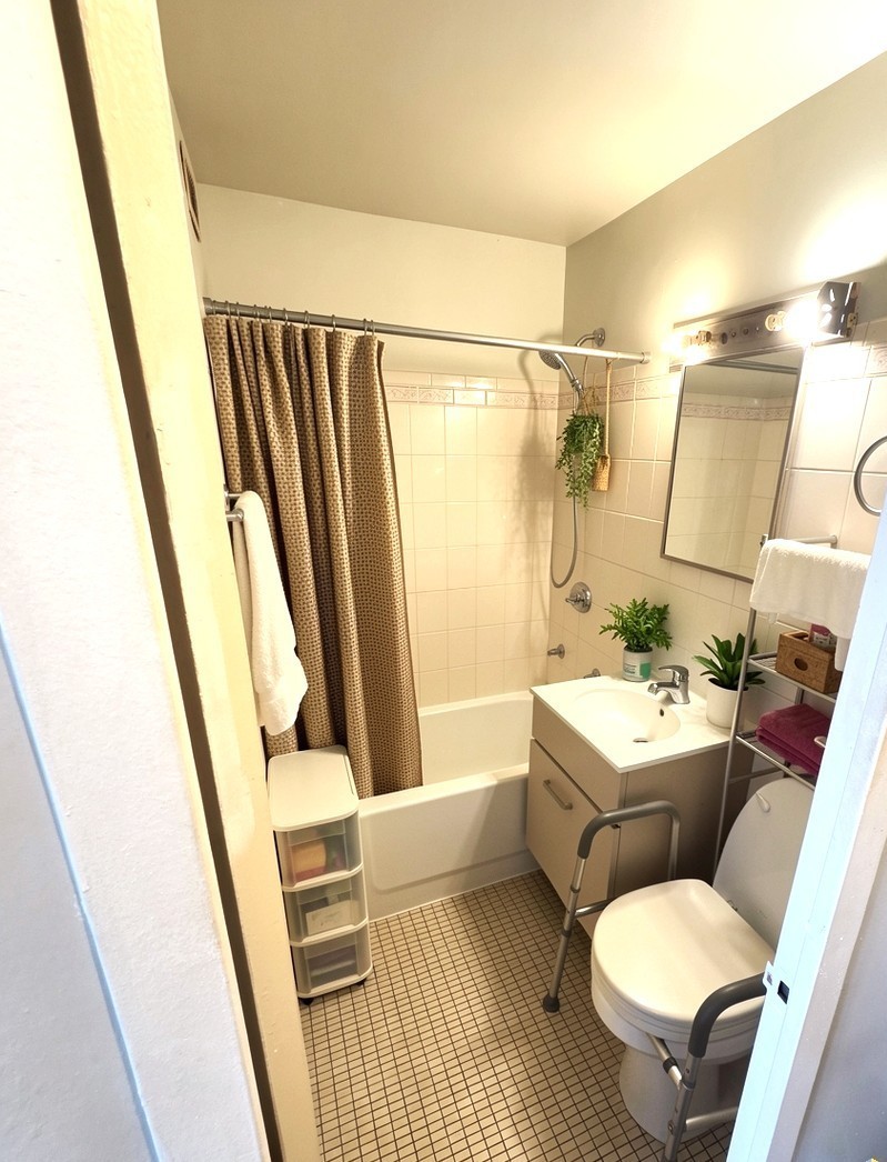 24th image of 1450 E 55th Pl #920S, Chicago, IL 60637 | MLS# 12702143