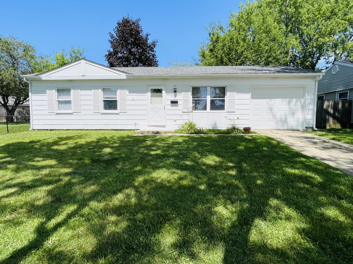 1st image of 808 Sunset Cir, Streamwood, IL 60107 | MLS# 12702173