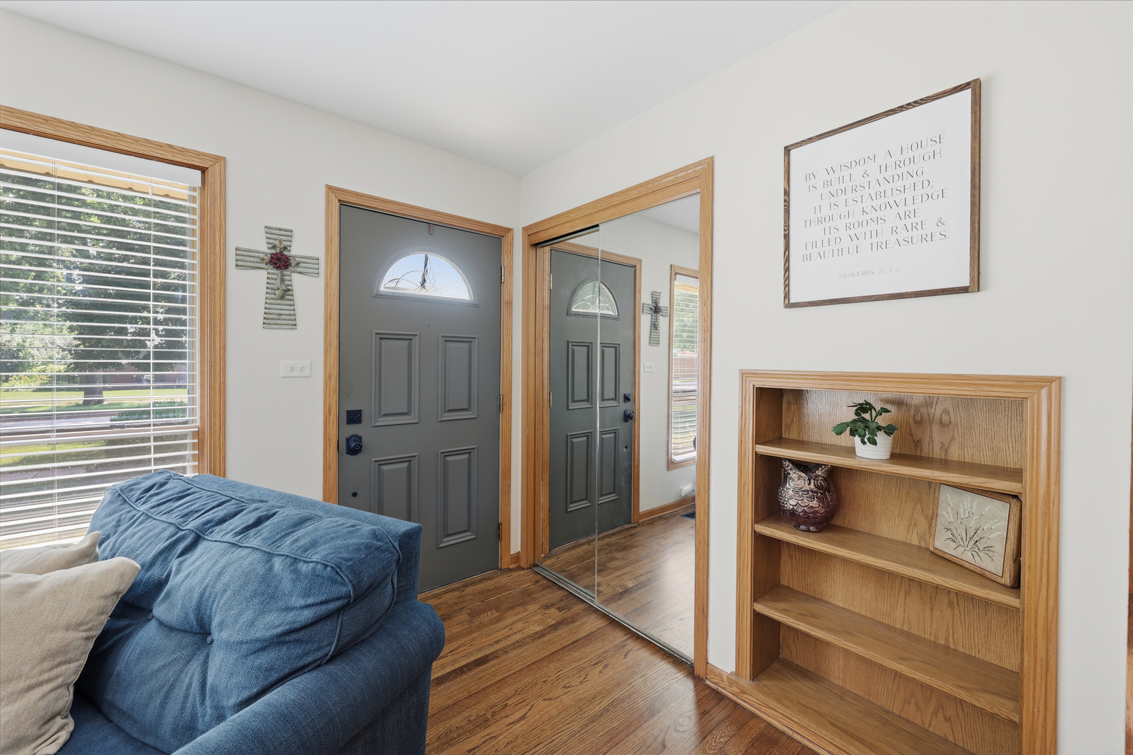 2nd image of 202 Bonnie Brae Ave, Itasca, IL 60143 | MLS# 12702197