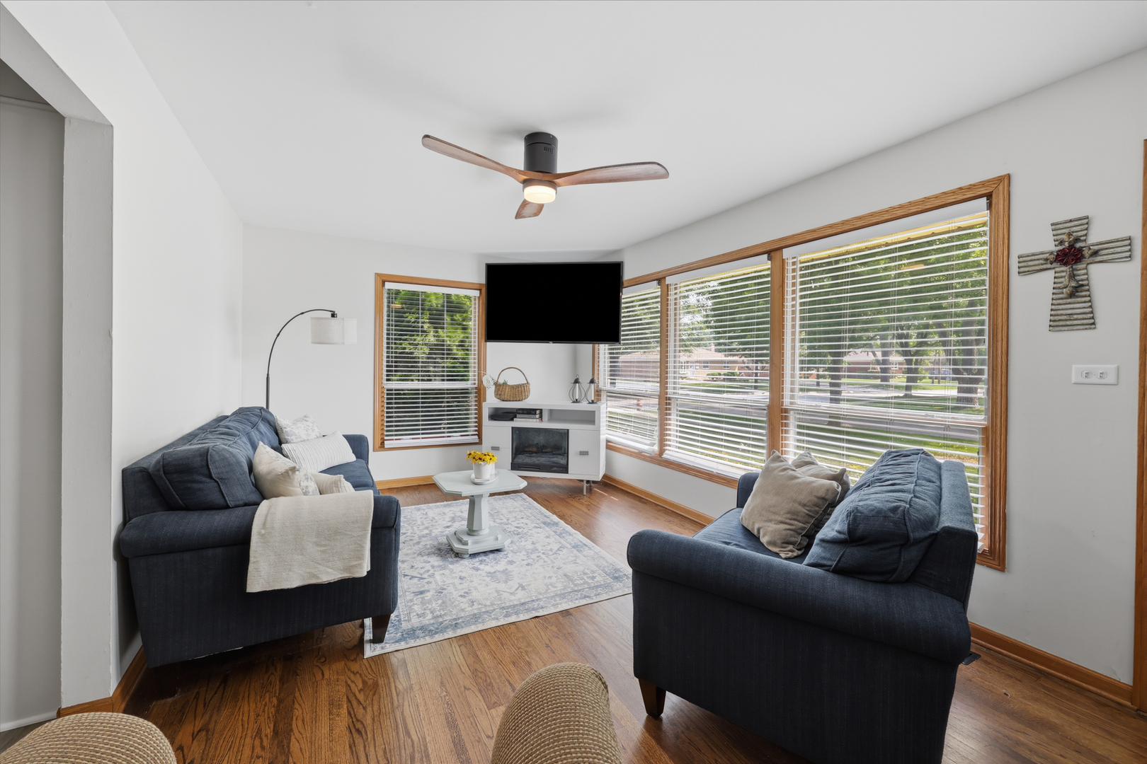 4th image of 202 Bonnie Brae Ave, Itasca, IL 60143 | MLS# 12702197