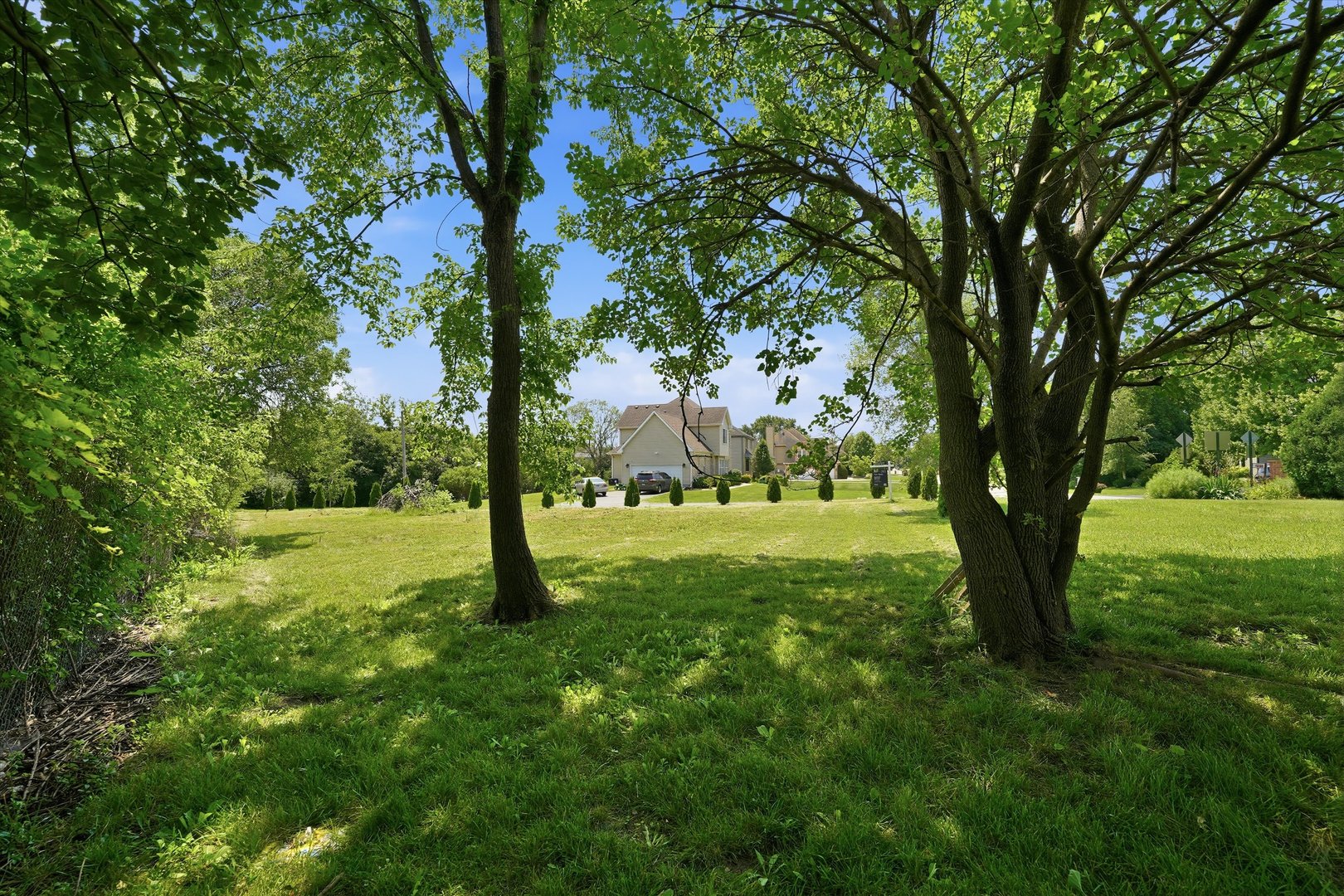 5th image of 1675 Seward St, Roselle, IL 60172 | MLS# 12702335