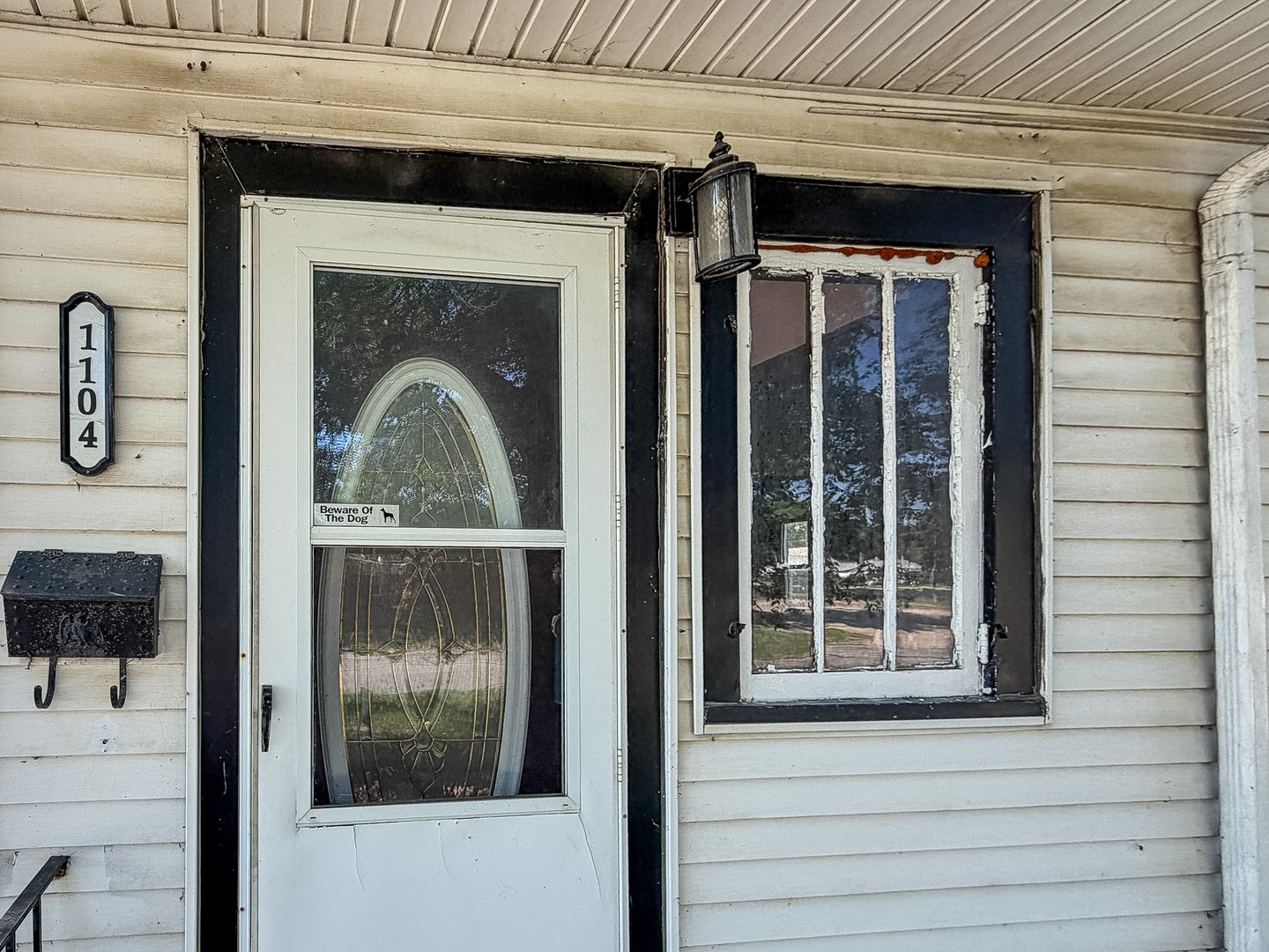 4th image of 1104 W Williams St, Danville, IL 61832 | MLS# 12702427