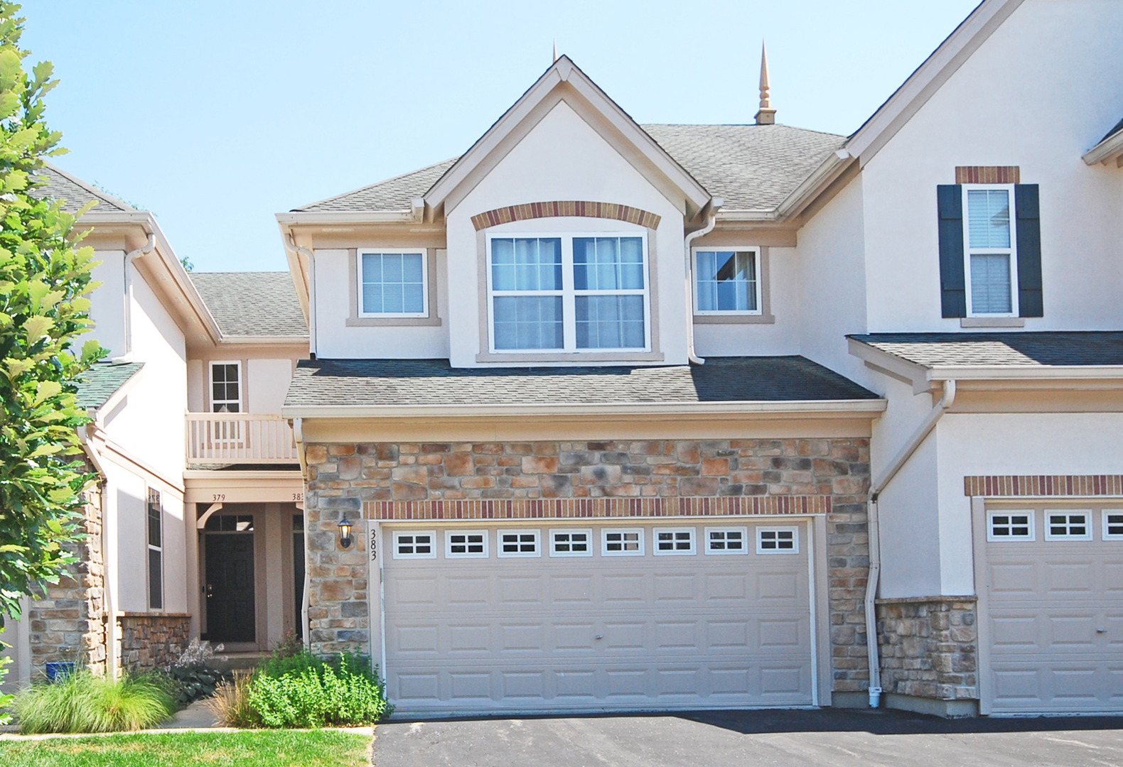 Homes for sale in Vernon Hills, IL | 383 Shadow Creek Dr, Vernon Hills, IL 60061 | MLS# 12702478