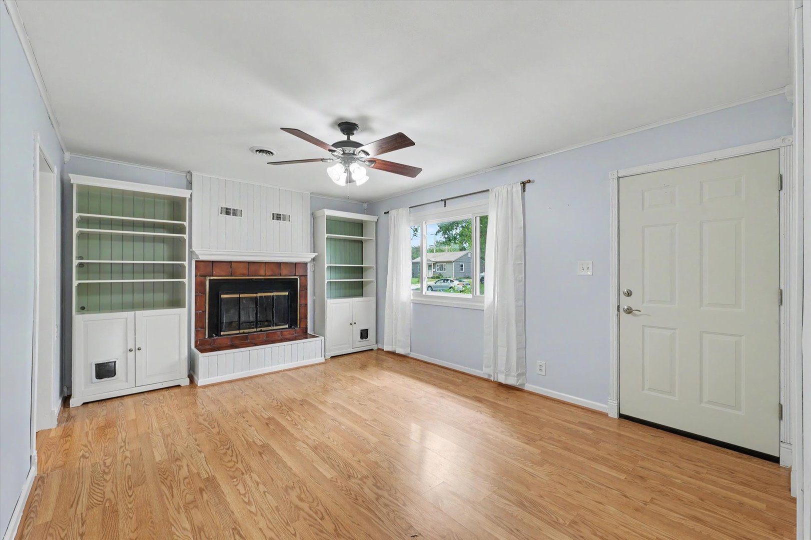 5th image of 706 E Michigan Ave, Urbana, IL 61801 | MLS# 12702515