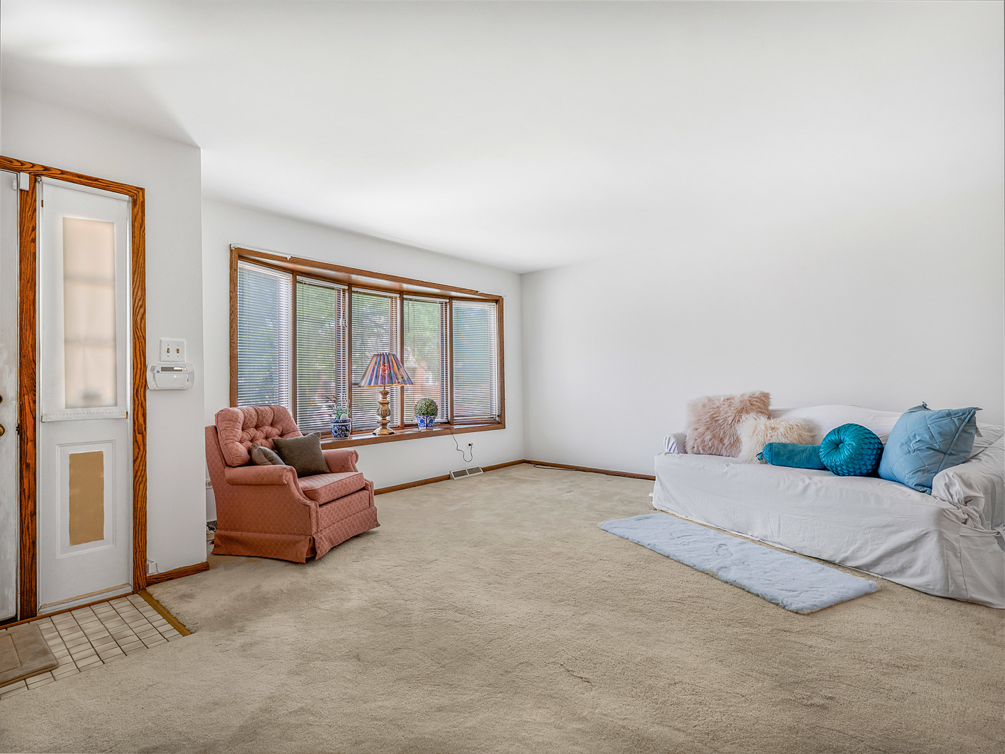 Homes for sale in Chicago, IL | 3615 N Pacific Ave, Chicago, IL 60634 | MLS# 12702555