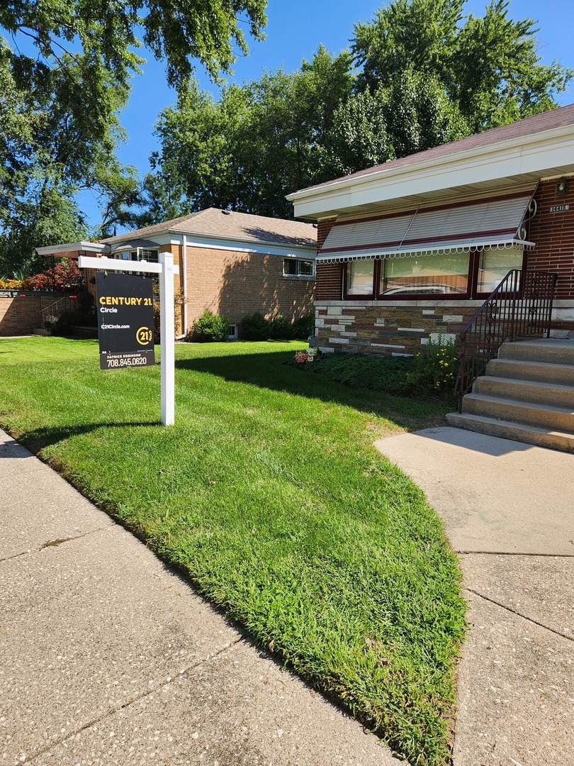2nd image of 14415 S Saginaw Ave S, Chicago, IL 60633 | MLS# 12702692