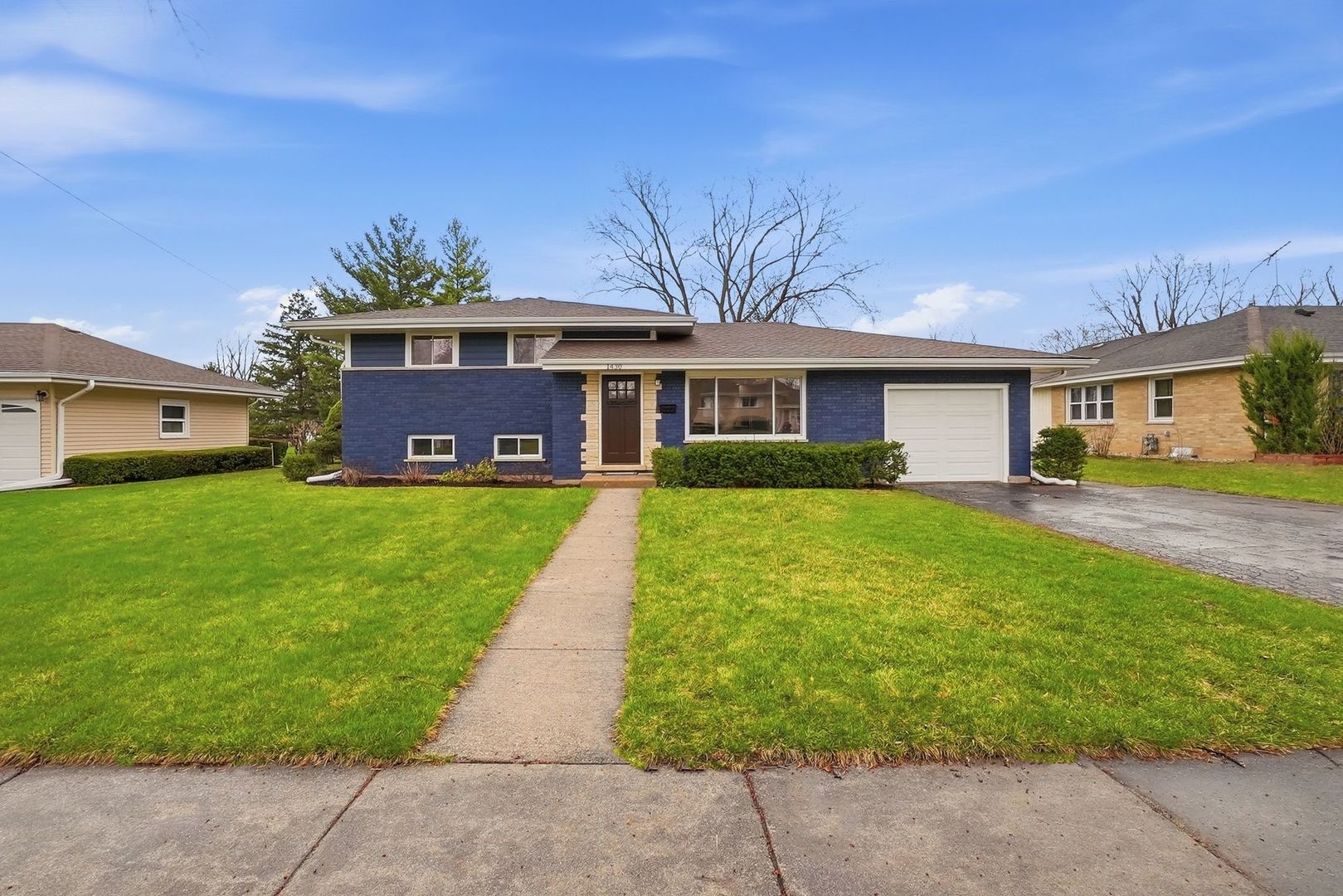 1st image of 1430 E Emmerson Ln, Mount Prospect, IL 60056 | MLS# 12703108