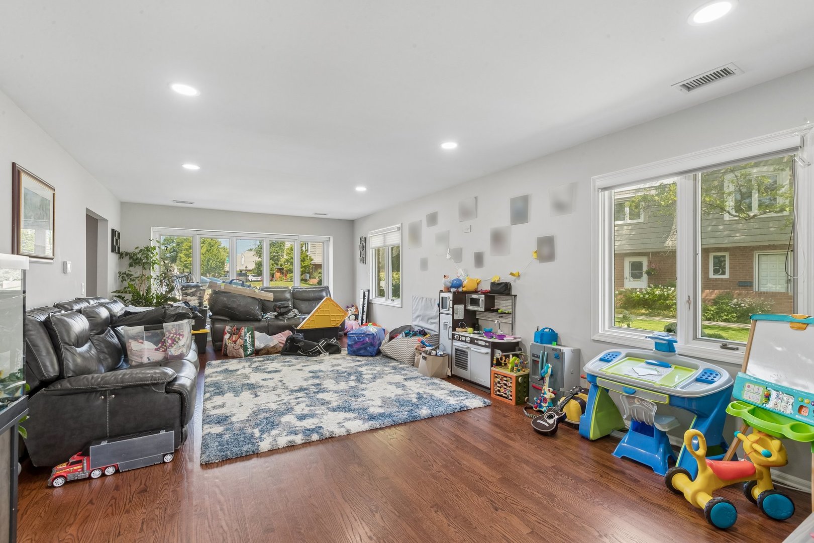 Homes for sale in Highland Park, IL | 739 Concorde Dr, Highland Park, IL 60035 | MLS# 12703113