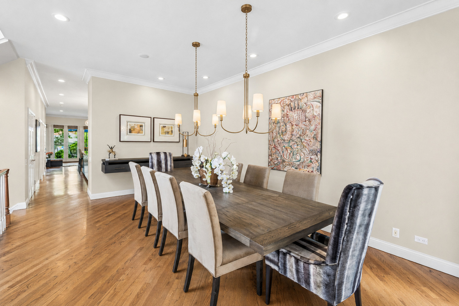 3rd image of 2715 N Bosworth Ave, Chicago, IL 60614 | MLS# 12703174