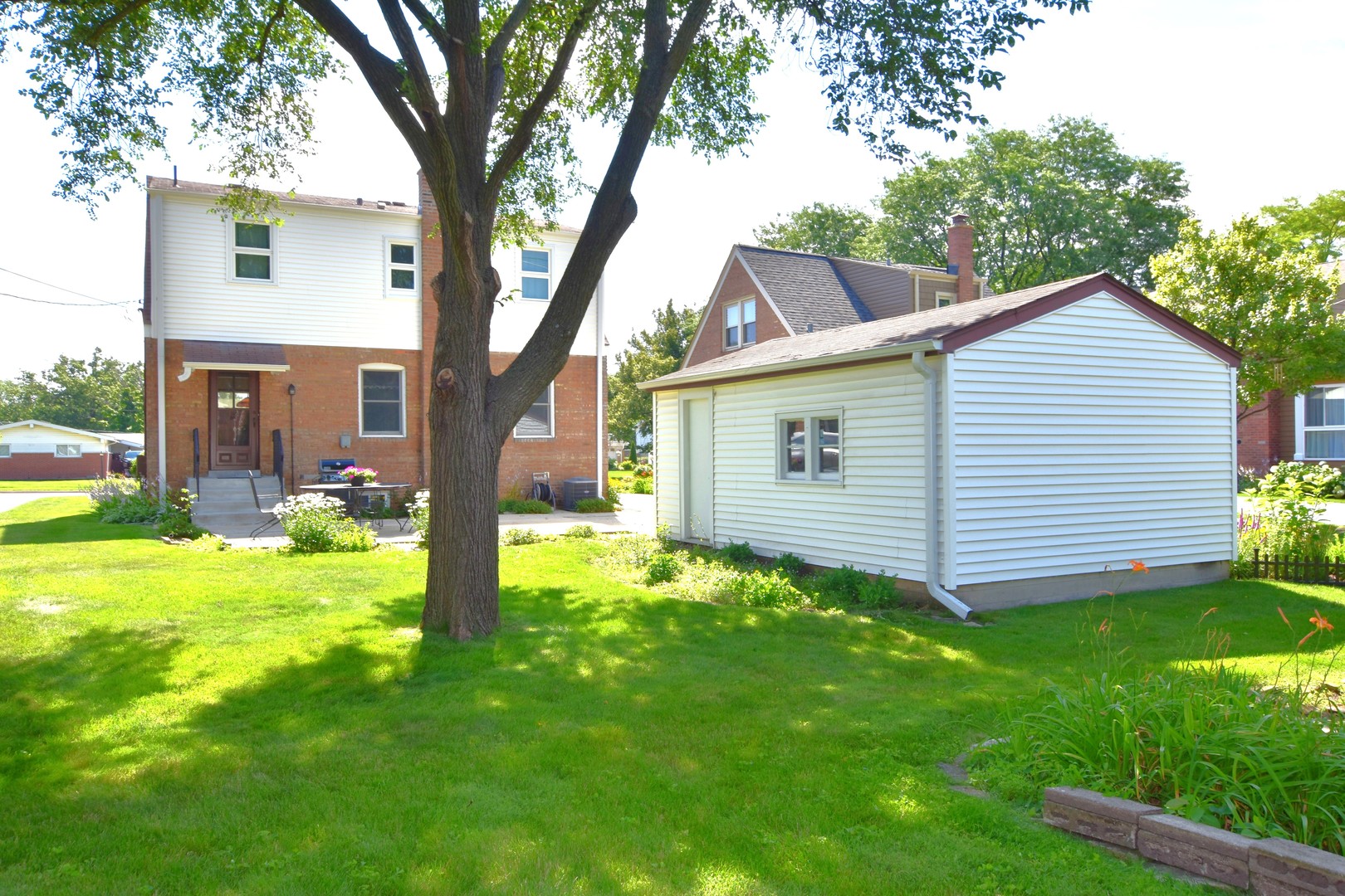17th image of 1014 S Summit Ave, Villa Park, IL 60181 | MLS# 12703223