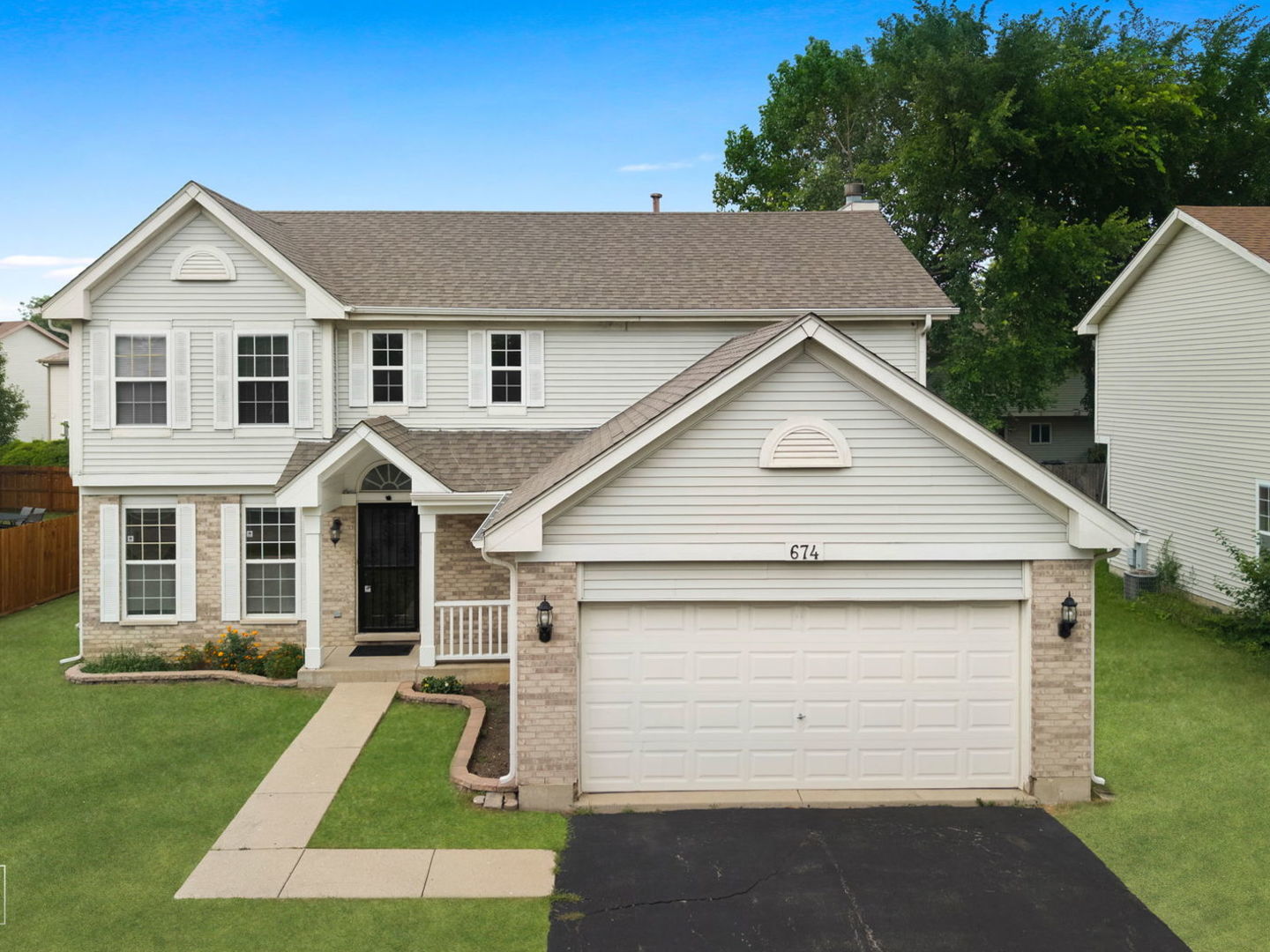 3rd image of 674 Maple Dr, Streamwood, IL 60107 | MLS# 12703225