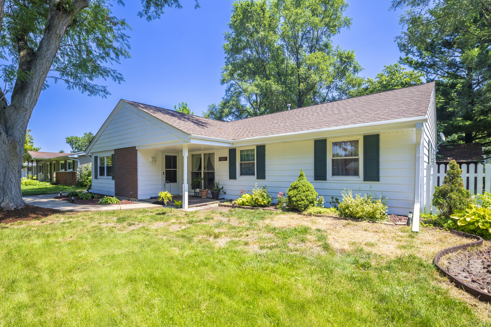 image of 7601 Adams St, Darien, IL 60561 | MLS# 12703269
