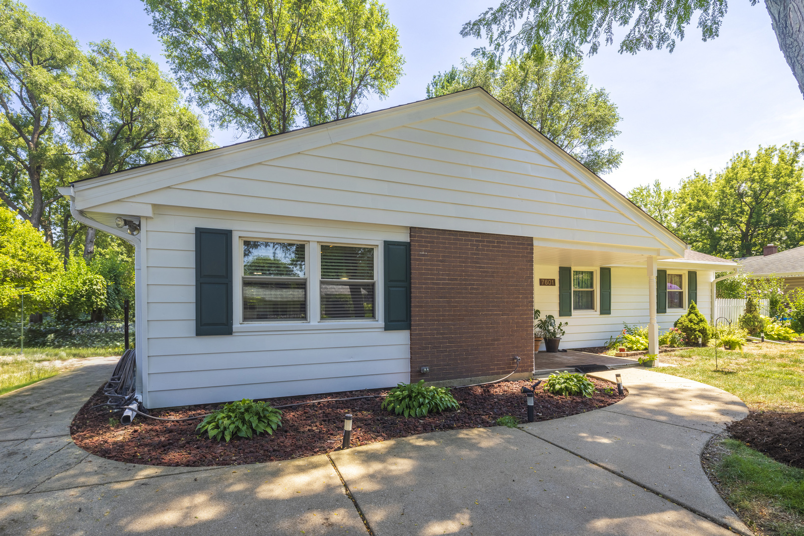 image of 7601 Adams St, Darien, IL 60561 | MLS# 12703269
