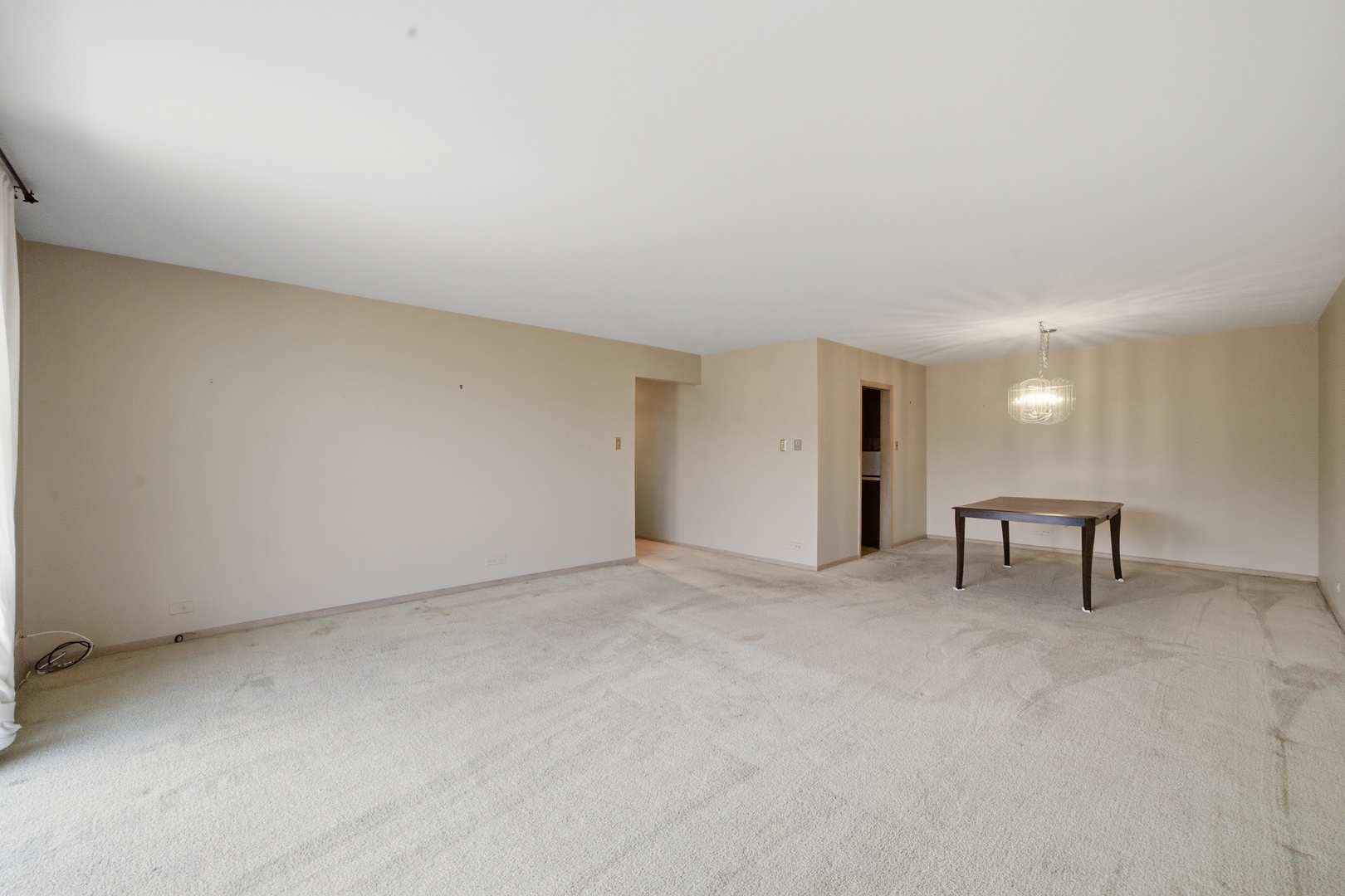 Homes for sale in Chicago, IL | 1316 W Fargo Ave #403, Chicago, IL 60626 | MLS# 12703350