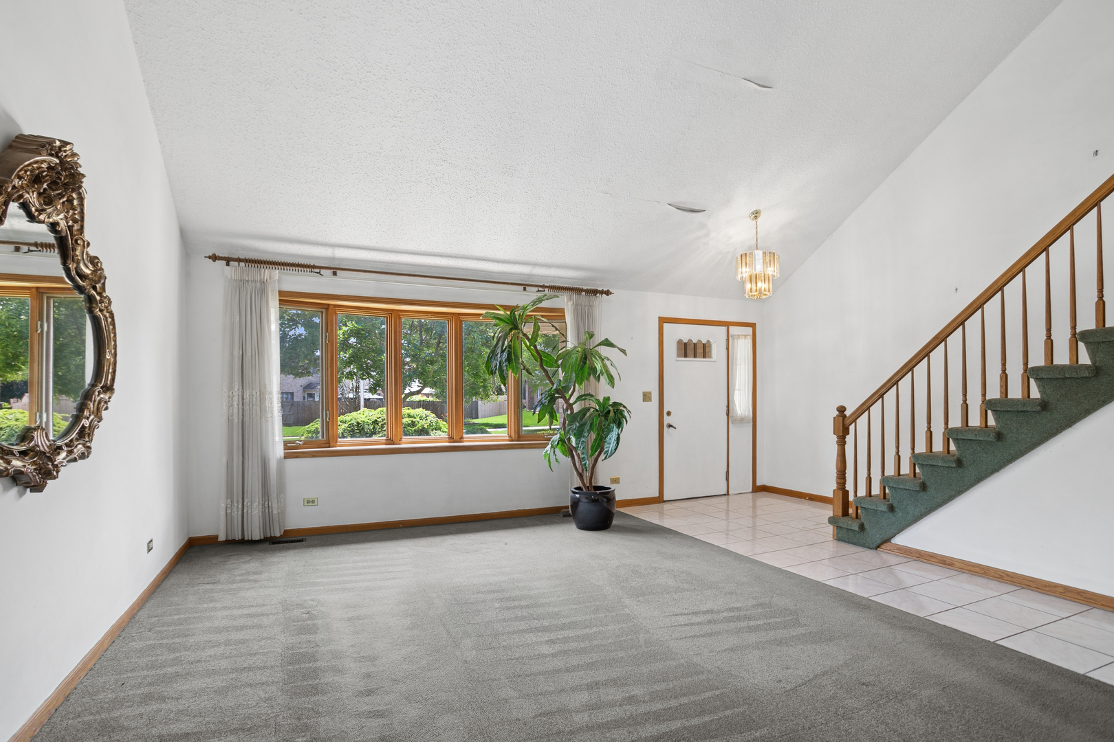 2nd image of 1280 N Aspen Wy, Addison, IL 60101 | MLS# 12703489