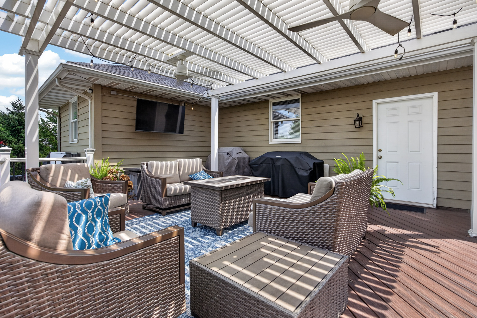 3rd image of 19882 Oakwood Dr, Bloomington, IL 61705 | MLS# 12703506