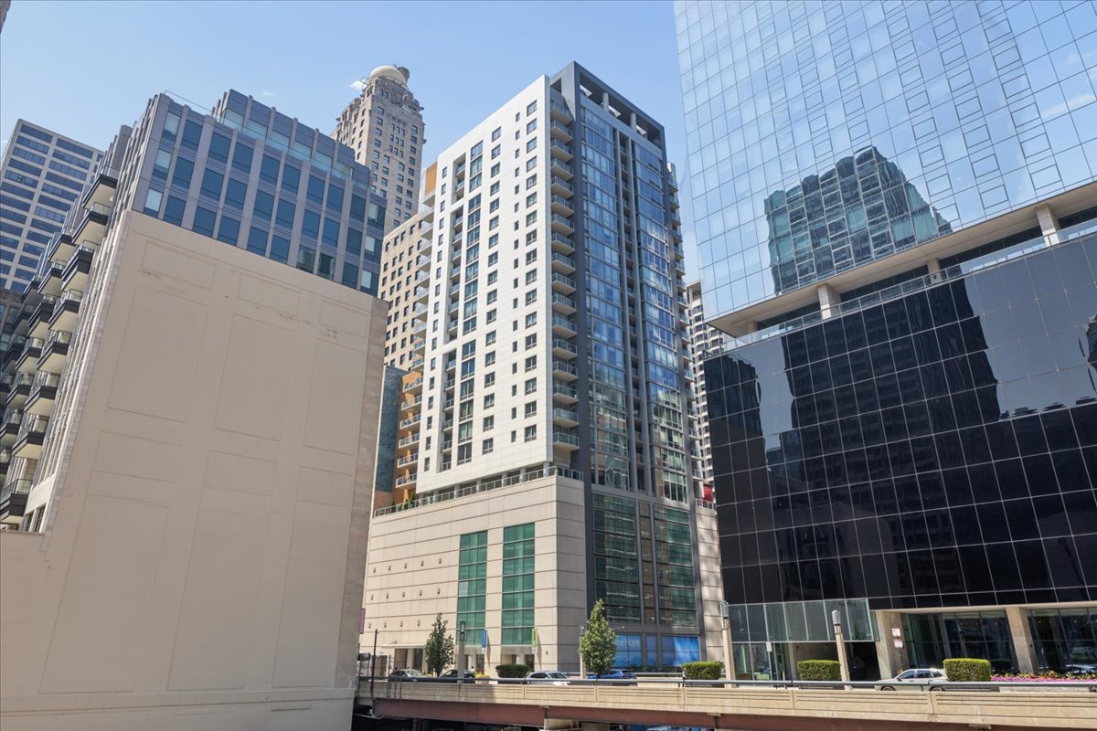 1st image of 160 E Illinois St #2104, Chicago, IL 60611 | MLS# 12703525