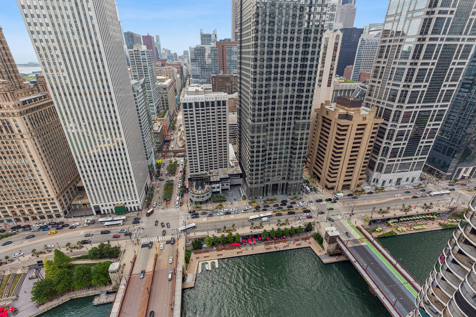 4th image of 300 N State St #4333, Chicago, IL 60654 | MLS# 12703556