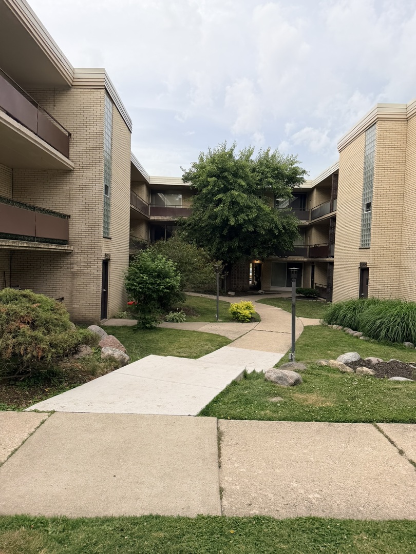 4th image of 12546 Fairview Ave #3D, Blue Island, IL 60406 | MLS# 12703569