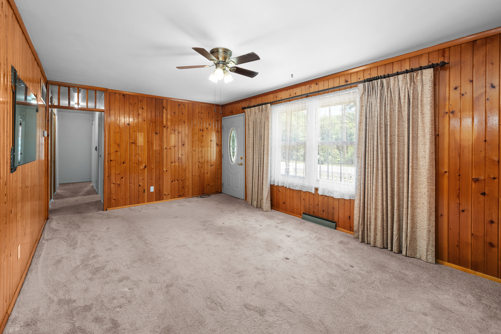 Homes for sale in East Moline, IL | 3533 10Th St, East Moline, IL 61244 | MLS# 12703648