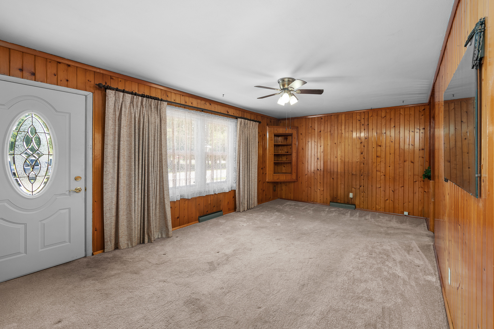 Homes for sale in East Moline, IL | 3533 10Th St, East Moline, IL 61244 | MLS# 12703648