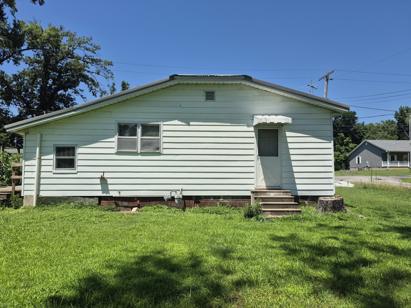 1st image of 1117 Garfield St, Eldorado, IL 62930 | MLS# 12703732
