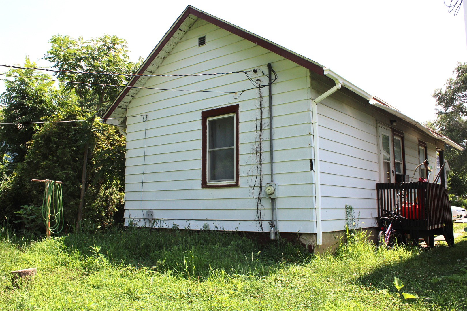 Homes for sale in East Moline, IL | 339 12Th St, East Moline, IL 61244 | MLS# 12703795