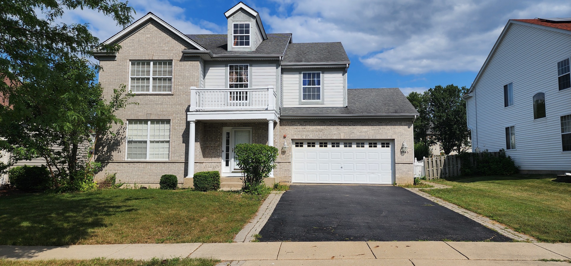 2nd image of 2145 Colchester Ave, Hoffman Estates, IL 60192 | MLS# 12703802