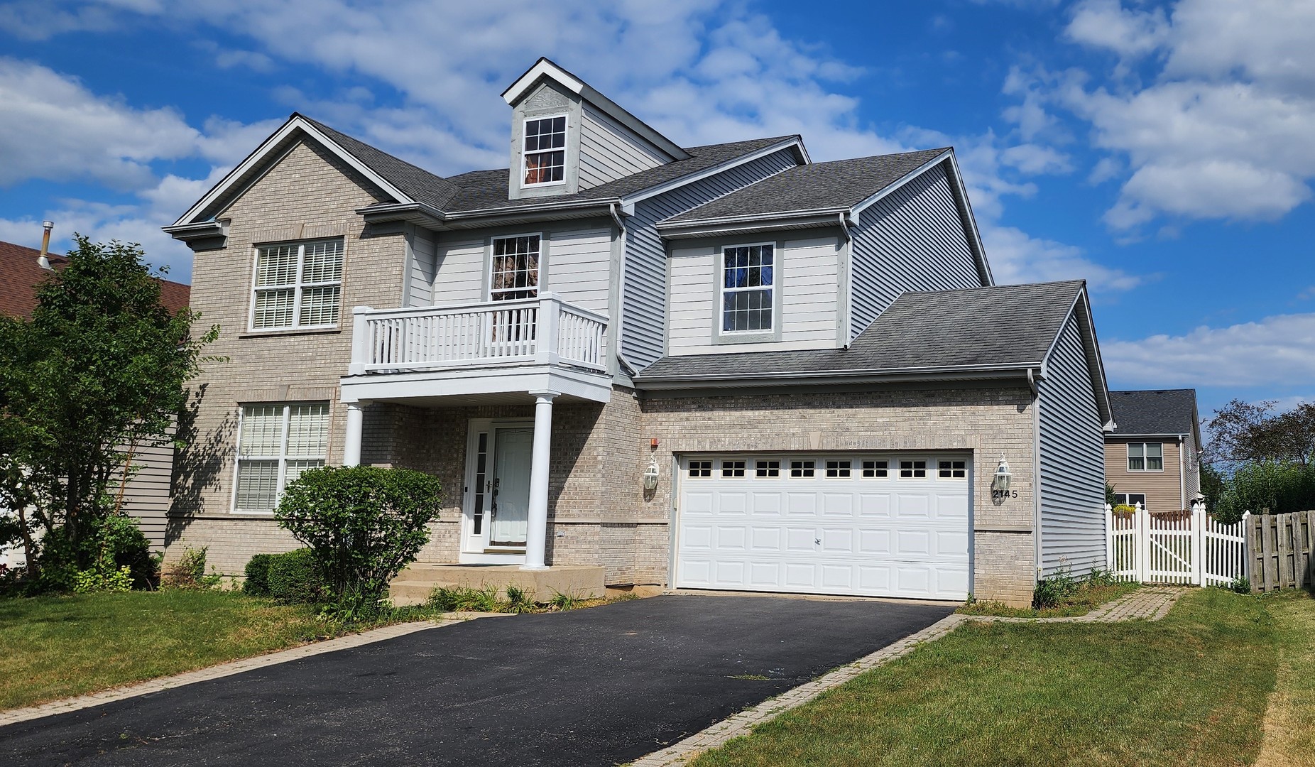 1st image of 2145 Colchester Ave, Hoffman Estates, IL 60192 | MLS# 12703802