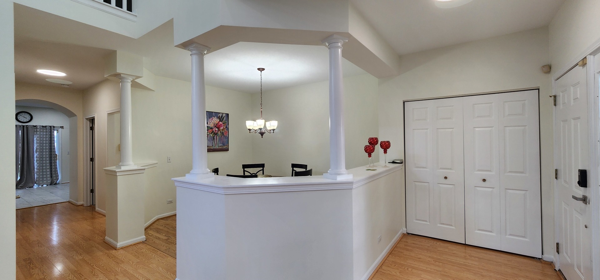 5th image of 2145 Colchester Ave, Hoffman Estates, IL 60192 | MLS# 12703802