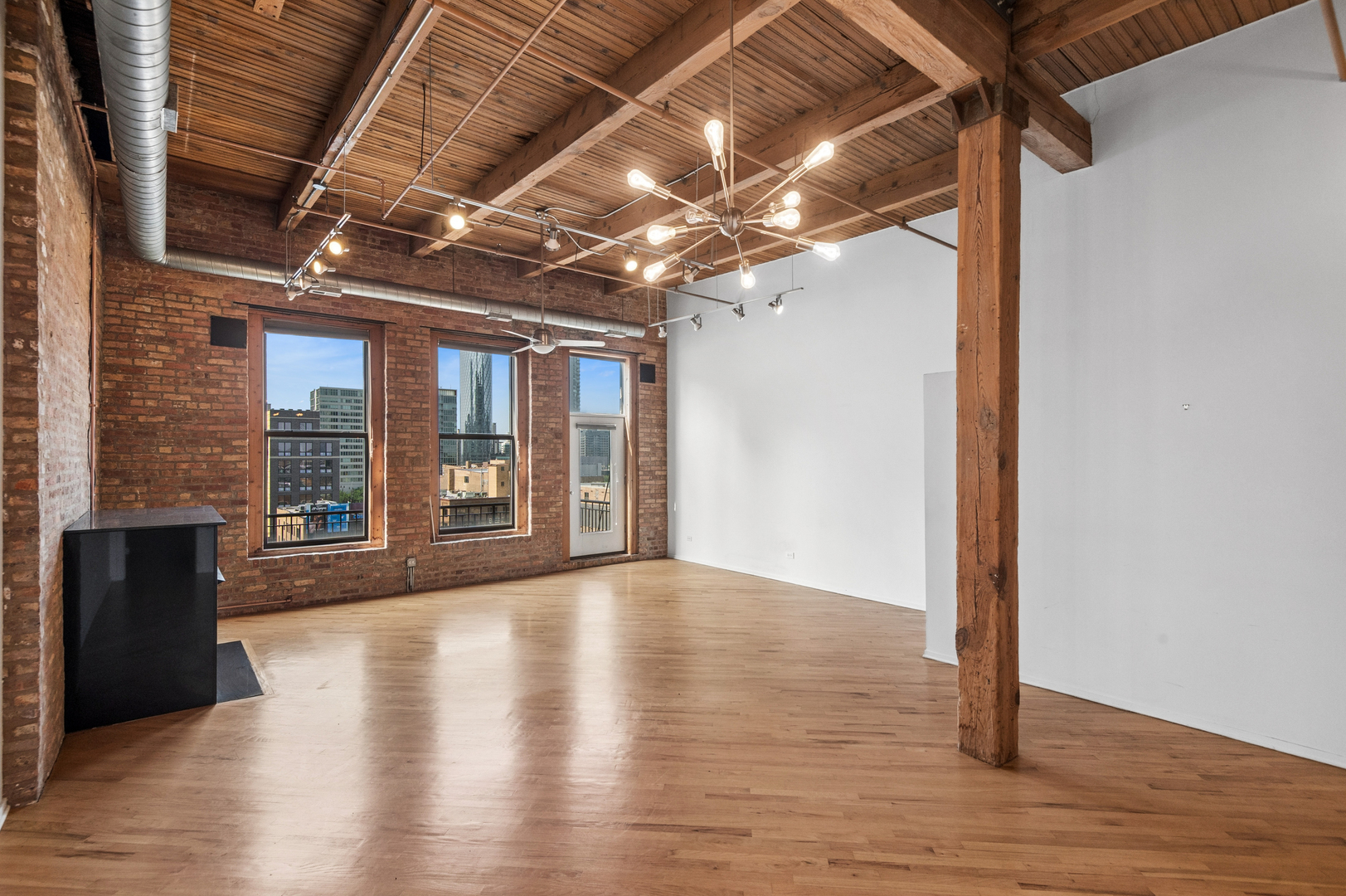 Homes for sale in Chicago, IL | 616 W Fulton St #616, Chicago, IL 60661 | MLS# 12703817